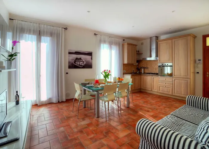 Апартаменты Casa Il Glicine A Due Passi Dal Centro